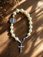 Terço Pulseira São Bento Pérola - Importado do Brasil