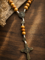 Terço São Bento Madeira Clara - Importado do Brasil Feiro a Mão - Imagem 5