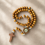 Terço Nossa Senhora Aparecida Madeira - Importado do Brasil