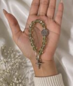 Pulseira Católica São Bento Verde Cristal com Cruz em Aço - Imagem 2